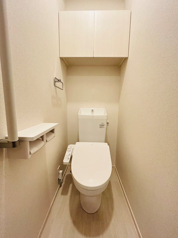 トイレ　同型シリーズ