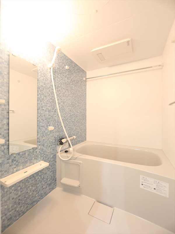 バス・シャワールーム　バスルーム　浴室暖房乾燥機付