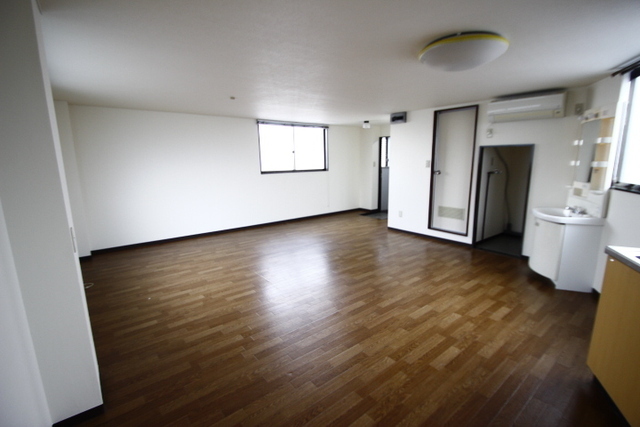 居室・リビング　Ｈ２５．１２撮影