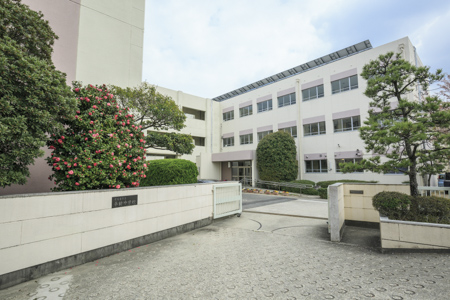 中学校　名古屋市立平針中学校（中学校）まで562m