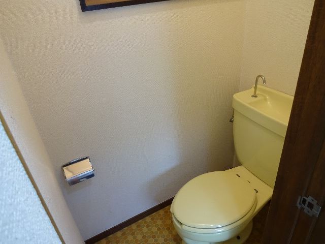 トイレ　清潔なトイレ