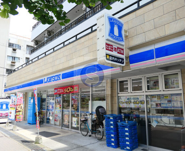 コンビニ　ローソン新町四丁目店（コンビニ）まで211m