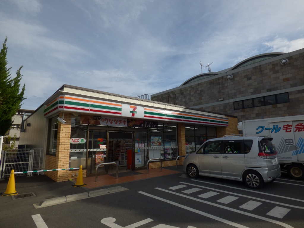 コンビニ　セブンイレブン 川口芝3丁目店（コンビニ）まで117m