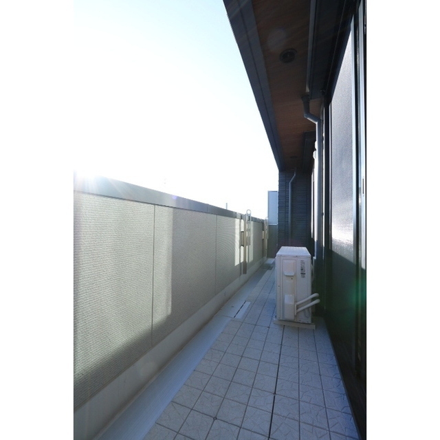 収納　通風陽当たり良好♪