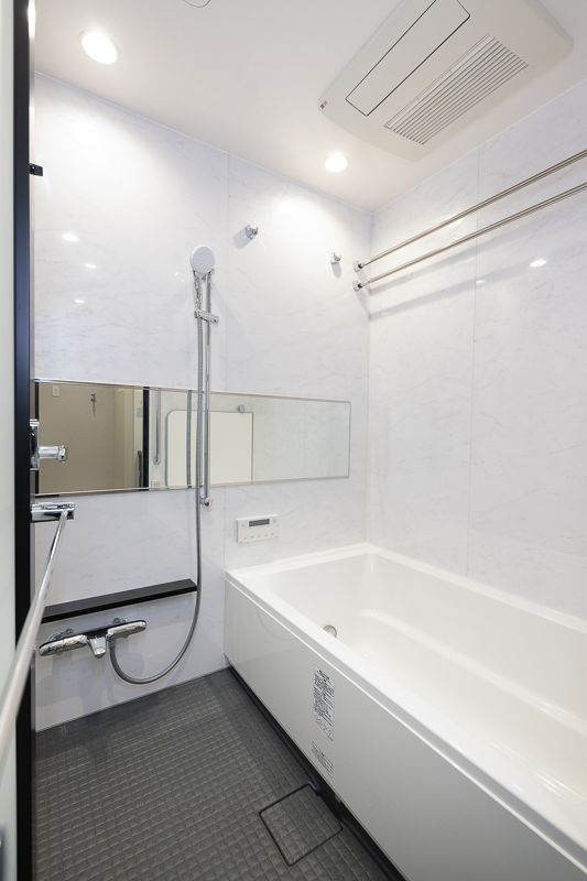 バス・シャワールーム