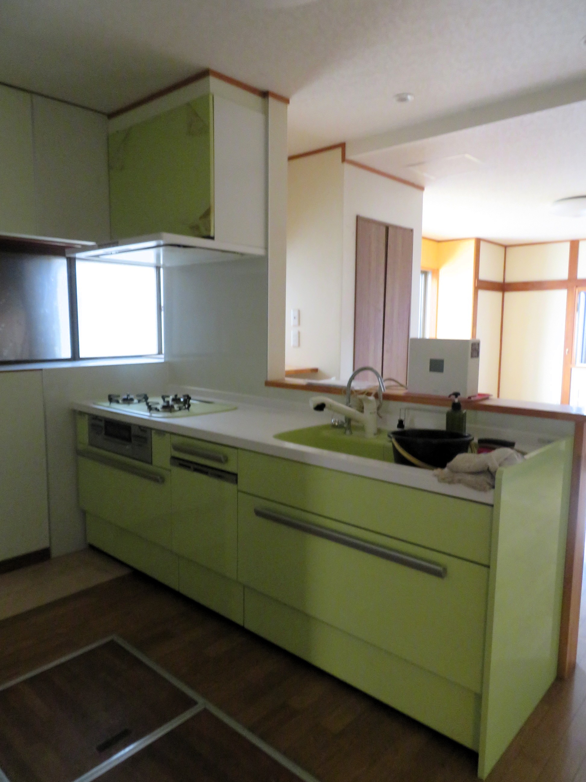 キッチン　システムキッチン搭載です。