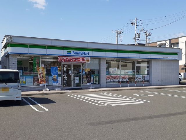 コンビニ　ファミリーマート住吉店（コンビニ）まで350m