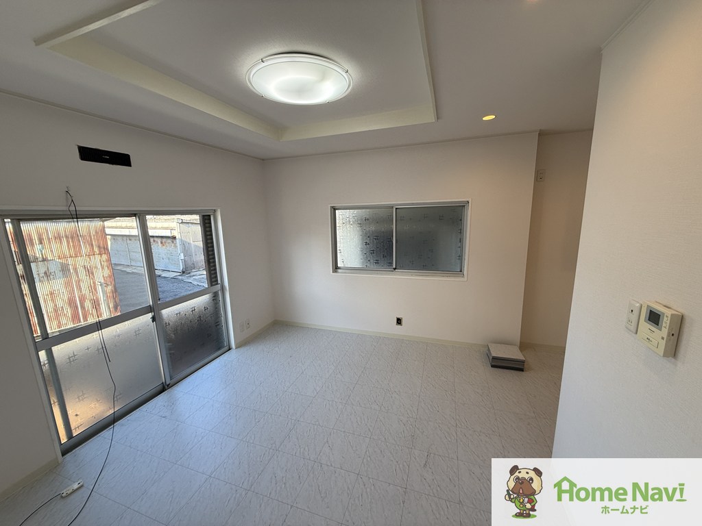 居室・リビング　当社ホームナビでしたら、初期費用15万円でご契約可能です。