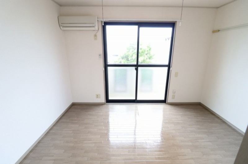 居室・リビング　図面と現状に相違がある場合には現状を優先