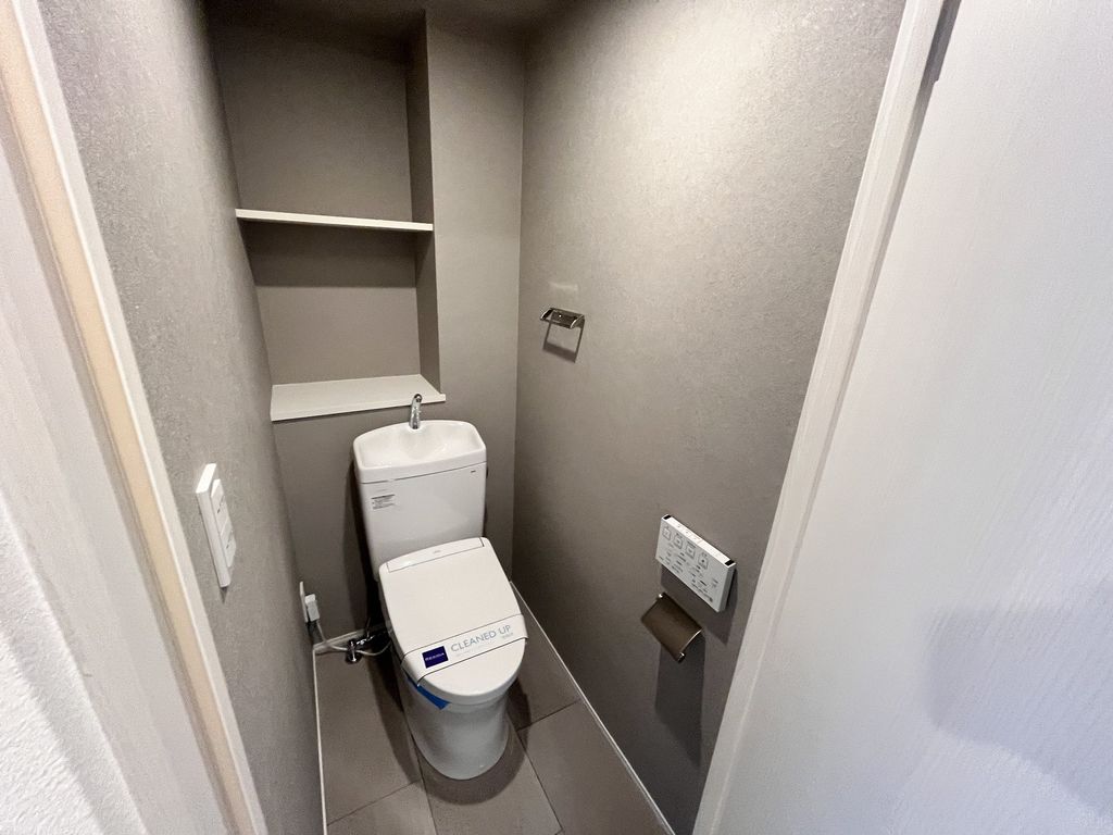 トイレ　トイレ