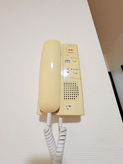 セキュリティ　急な来訪も安心のインターフォン付き！