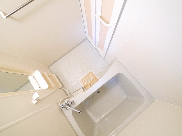 バス・シャワールーム　日々の疲れを癒すお風呂付です