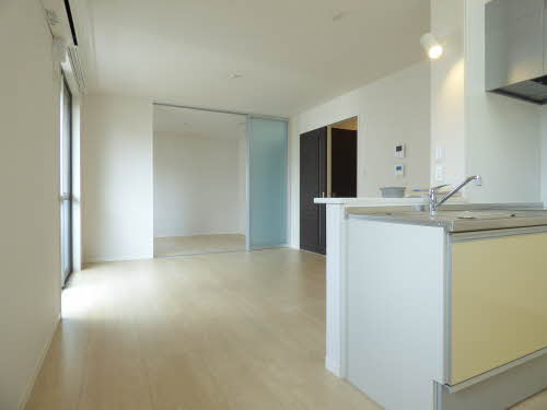 居室・リビング　広いリビングです☆