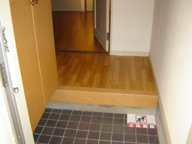 玄関　玄関（イメージ）