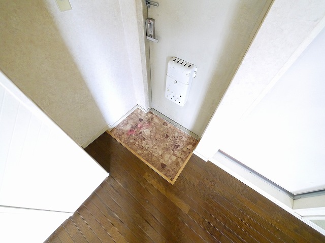 玄関　収納もある玄関です