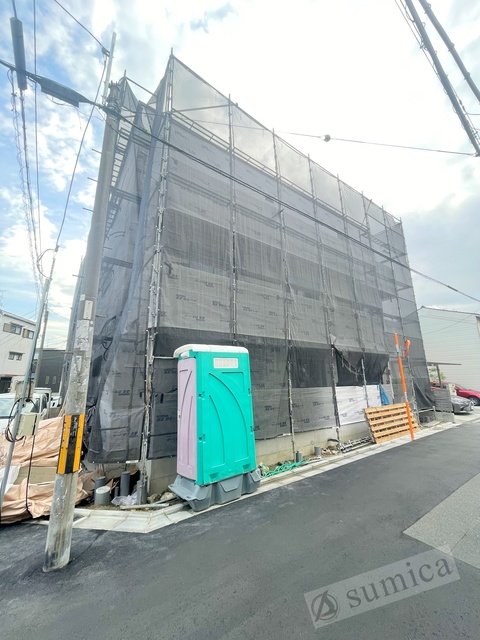 その他　ピカピカの新築建築中