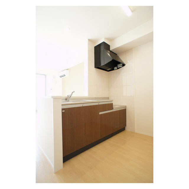 キッチン　対面キッチンでお料理も楽しめますね