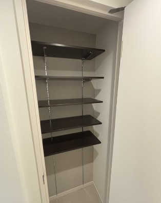 玄関　同施工会社別部屋参考写真