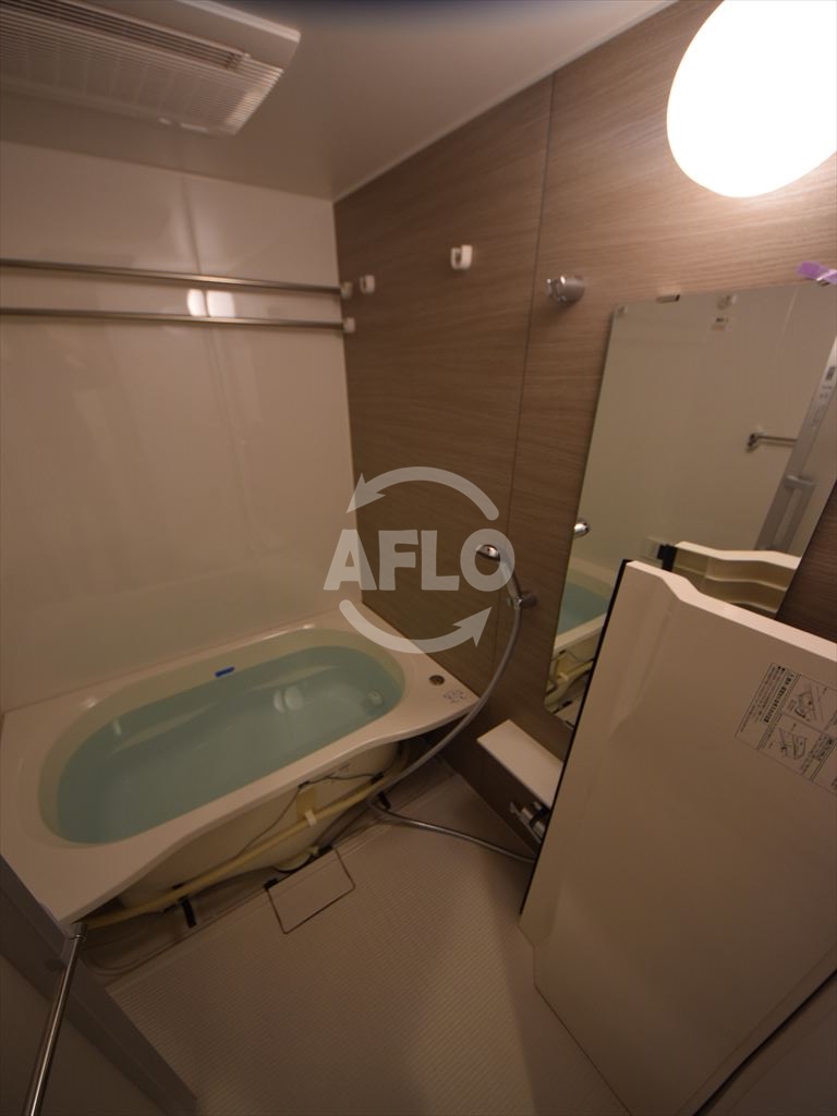 バス・シャワールーム　コンフォリア北堀江一丁目　バスルーム