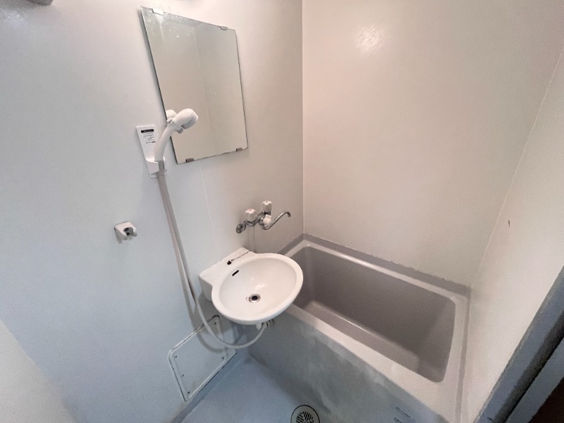 バス・シャワールーム　別号室イメージ