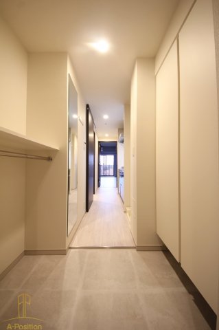 玄関　コンフォリア北堀江一丁目