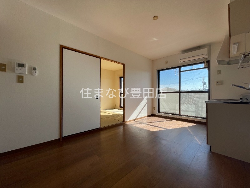 居室・リビング　同型タイプ