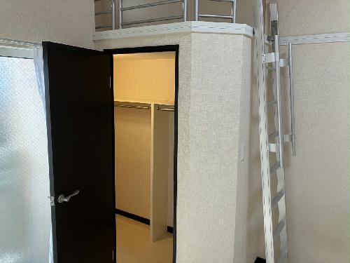 収納　ウォークインクローゼット