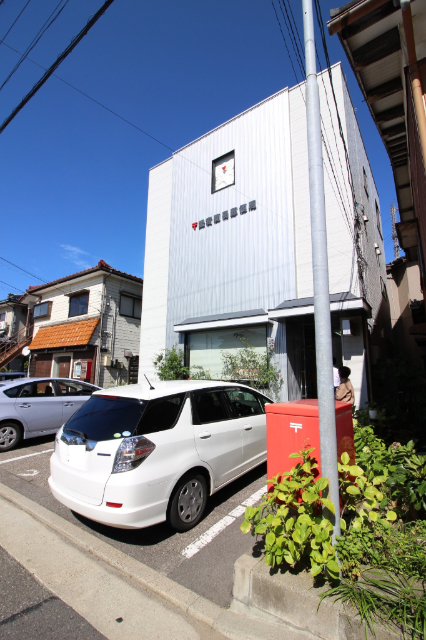 郵便局　愛宕簡易郵便局（郵便局）まで1228m