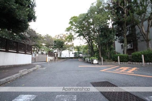 その他　前面道路（その他）まで0m