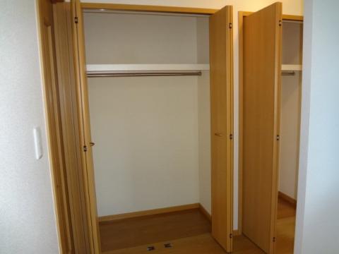 収納　クローゼット