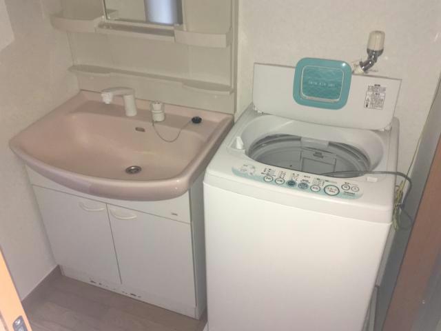 洗面設備　独立洗面化粧台付き