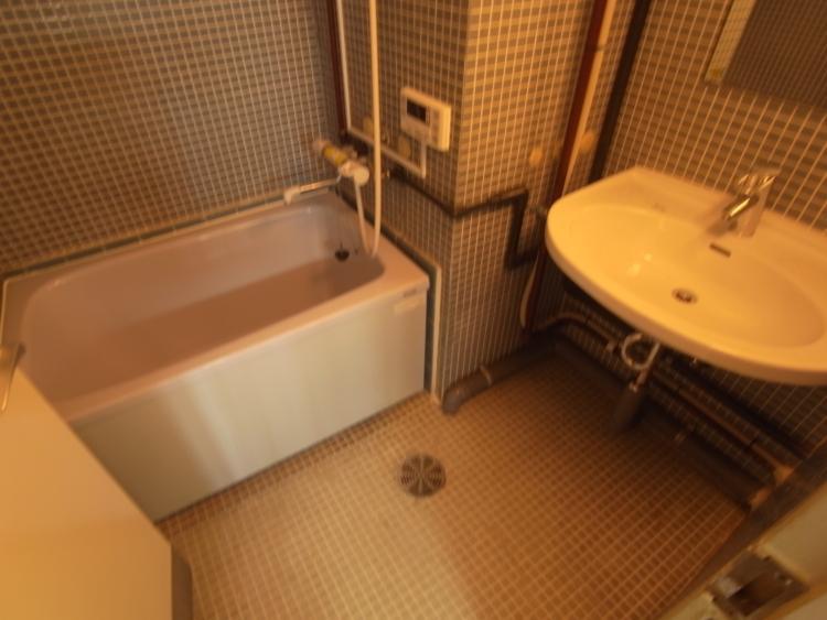 バス・シャワールーム　バスルーム