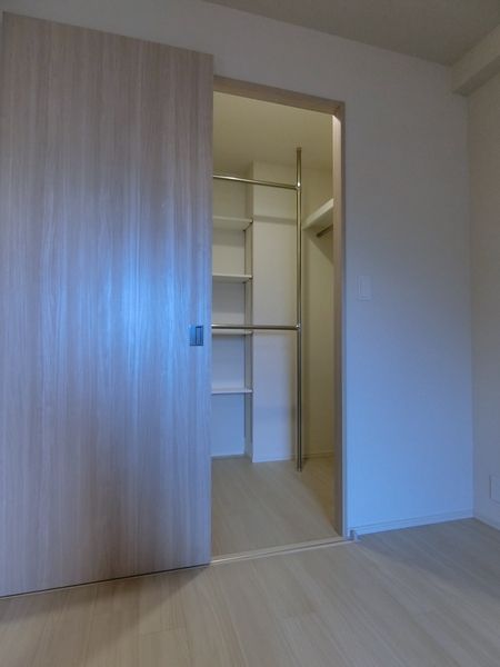 収納　ウォークインクローゼット