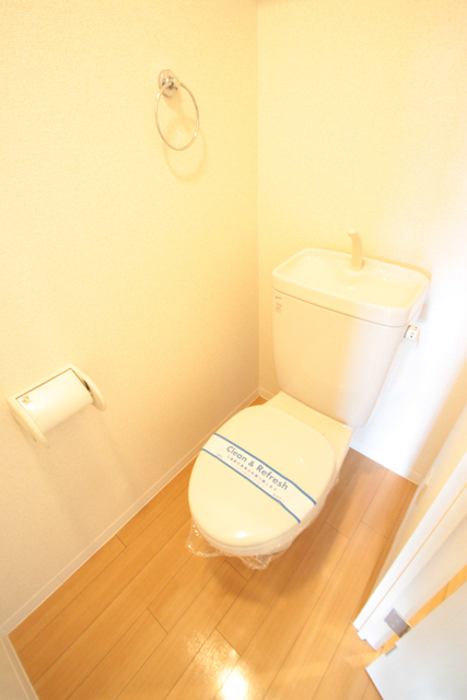 トイレ　※別室の参考写真です