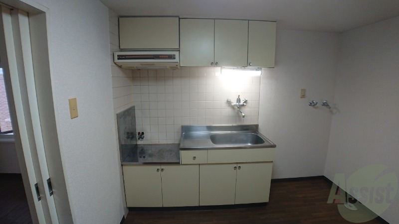 キッチン　ガスキッチンです。２口コンロが設置できます。