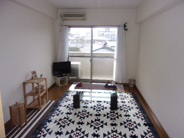 居室・リビング　【洋室】備品は契約に含まれません