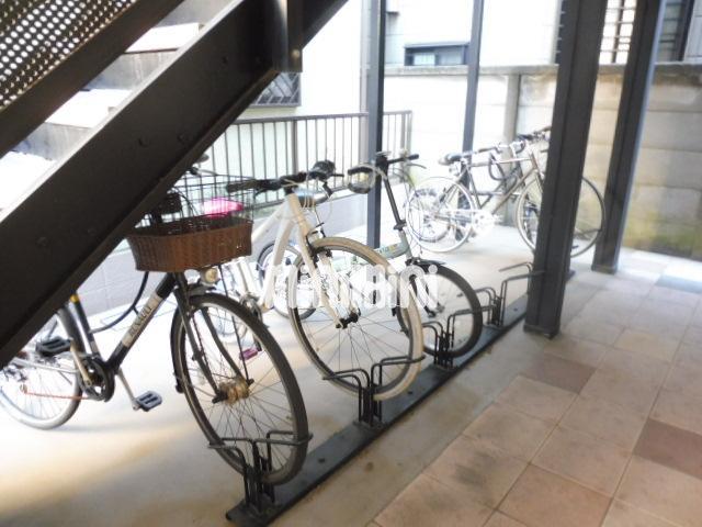 駐車場　自転車駐輪可能です