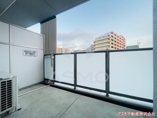 バルコニー　同マンション別部屋　参考写真