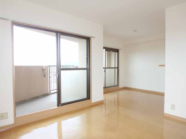 居室・リビング　１３．７帖のＬＤＫ！