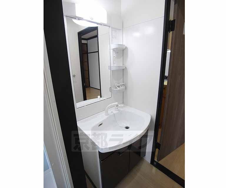 洗面設備　独立洗面台もございます。