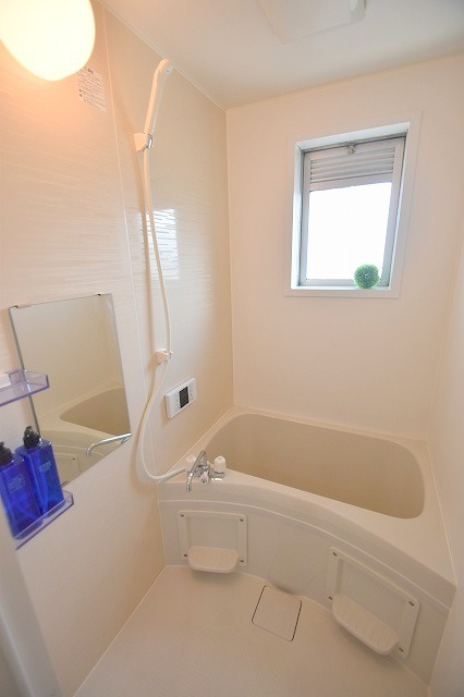 バス・シャワールーム　追焚機能付バス