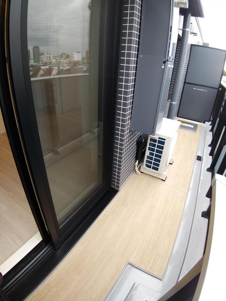 バルコニー　バルコニー