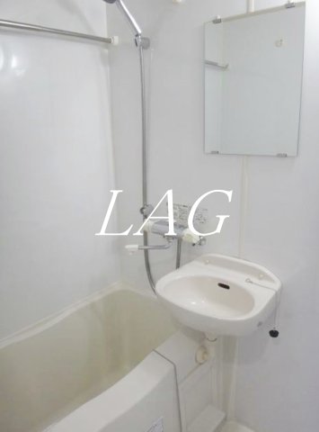 バス・シャワールーム　お風呂です。