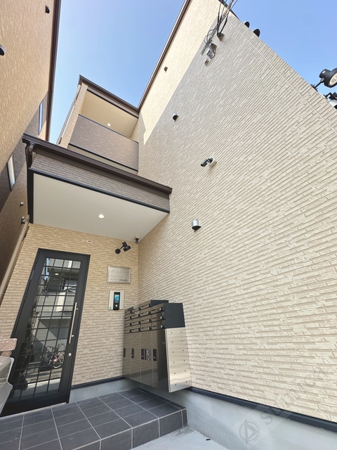 エントランス　オートロック完備で部外者シャットアウト♪♪