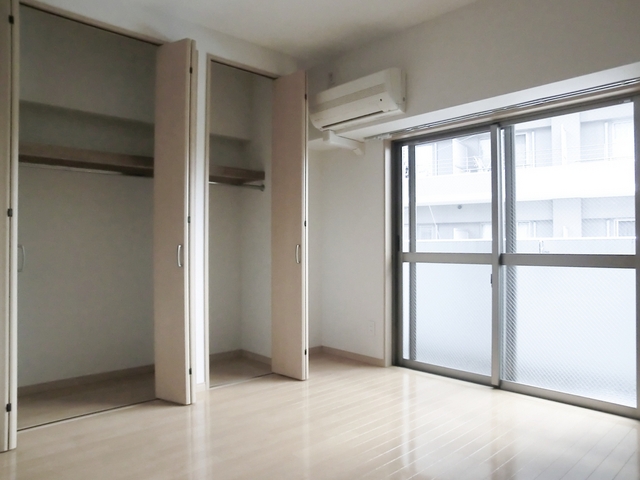 居室・リビング　日当たりのよい室内！