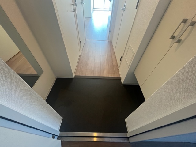 玄関　※同施工会社のイメージ写真※