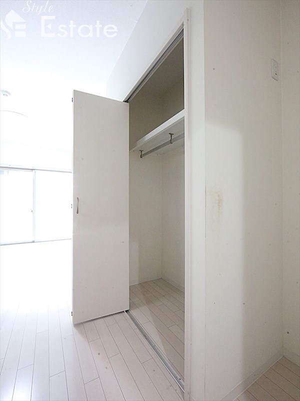 収納　クローゼット