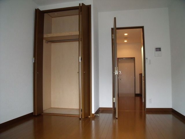 その他部屋・スペース　南東向きの明るいお部屋