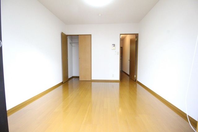 居室・リビング　きれいな室内