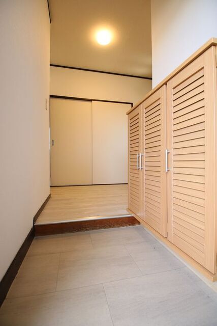 玄関　※他部屋の参考写真の為、現状優先です。